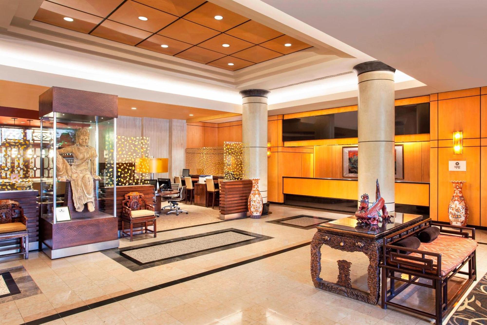 Sheraton Laguardia East Hotel New York Exterior photo